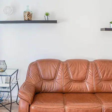 Awesome In Heviz W/ Outdoor Swimming Pool, Wifi And 3 Bedrooms Balatongyorok